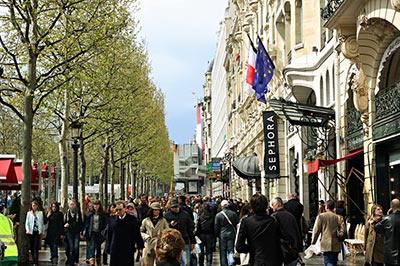 Champs-Élysées - http://flickr.com/photos/lashkin/